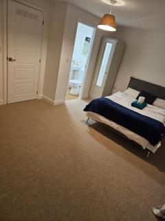 Large Doubleroom Dartford Central-Close to all amenities - Dartford - 0