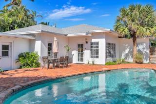 Stunning Tropical Pool House Delray Near The Ocean - 2
