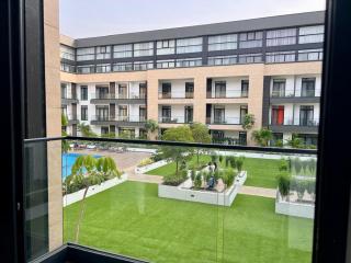 Embassy Gardens B125 - 6