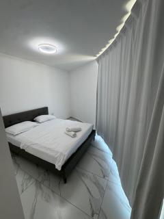 Apartment-AH- 64 - 5
