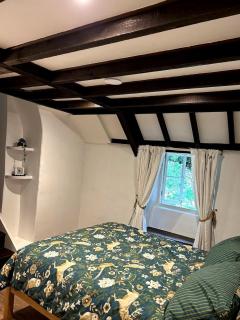 Thatched Cottage 2 Bed 2 Bath in Stour Provost near Shaftesbury and Longleat - 2