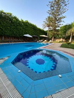 Al Fardous Luxury Vacation Home - King Mariout - 1