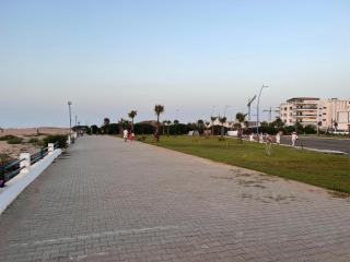 Blanca Beach- I COLOCATION I Chambre double climatisée chez l'habitant dans une résidence pieds dans l'eau I FLAT SHARE I Air conditioned double room in a host's home within a waterfront residence - Sidi Rahal - 9