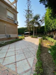 Al Fardous Luxury Vacation Home - King Mariout - 9