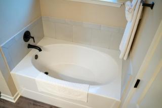 Da Weezy-Ana House - 5