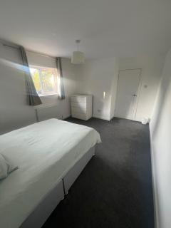 Oakwood Avenue Retreat - Charming 3 Bedroom House - 8