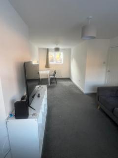 Oakwood Avenue Retreat - Charming 3 Bedroom House - 6