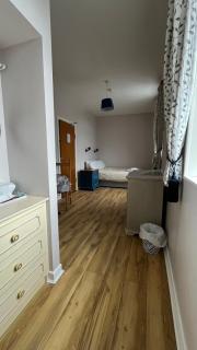 Lavelle's Seaside House & Mickey's Bar - Achill Sound - 4