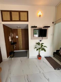 Olive Hills-Families Only-First Floor Guest House - Yelagiri - 9
