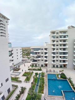 Modern Ocean View Duplex, 2 Bedrooms , Pool, Near Beach - 2