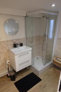 Quiet cottage - - 6