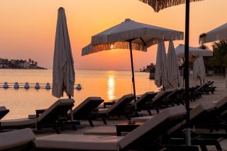 Shades Beach Club - 7