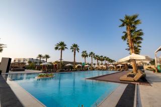 Shades Beach Club - 6