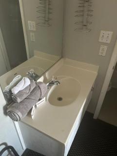 Double Bed Hotel Room 108 - Amarillo - 2