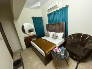 Lotus Residency DHA Guest House - 9