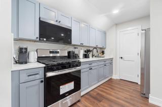 Family Suite - Free Parking - Near NYC & Shops at Main Street - 1