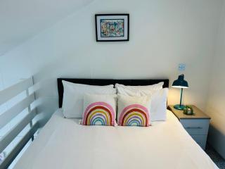 On the Water 3 with Free Parking By My Getaways - 1