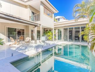 Beachside Luxe on She Oak - 8