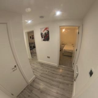 Luxurious Apartment Birmingham - 5