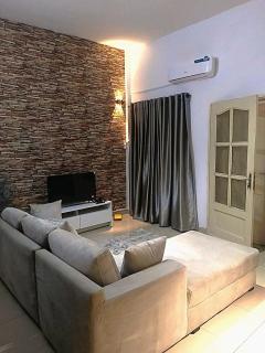 Cozy Nook, Cozy 1-Bedroom Retreat - 0