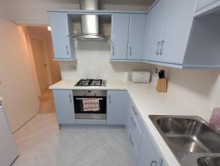 Spacious 3 bedroom house with games room - Kirby Muxloe - 1