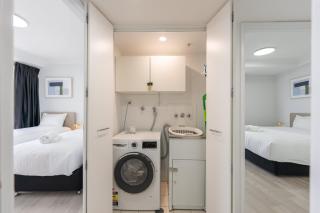 Resort Style Chevron Apartments Surfers Paradise by Gold Coast Travels - Gold Coast - 3