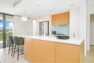 Lagoon Waterfront Oasis relaxing balcony & BBQ - 6