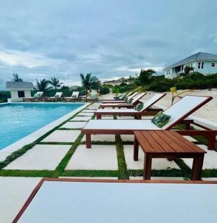 Bohemia Two Bedroom home - 9