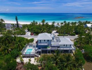 Salty Dolphin home - 0