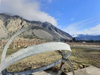 Vineyard Vacation Home Hot Tub Sunroom - Keremeos - 7