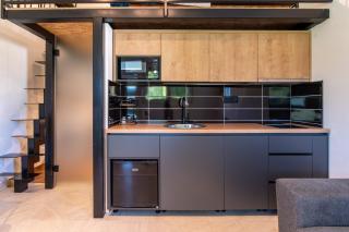 Lake and Sea Apartments with FREE Parking - 5