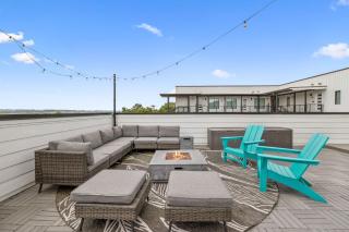 Nashville Townhouse with Rooftop & Modern Comfort - 8