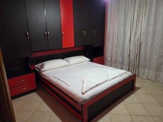 City & Sea View Apartment - Vlorë - 9