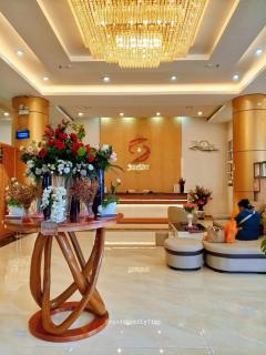 Starway Hotel and Restaurant - Baguio - 8