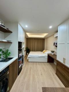 Ly Lakeside House Tay Ho Ha Noi - Hanoi - 9