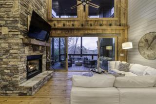Modern Rustic Cabin with Sprawling Views and Hot Tub - 5