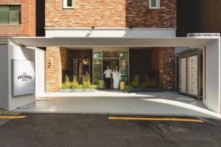 Sinchon Local Friends Hotel - 6