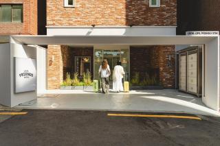 Sinchon Local Friends Hotel - 7