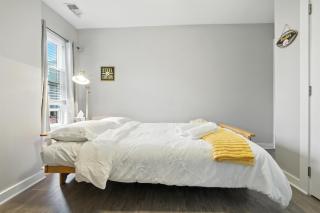 Cozy Historic Row Home- Near Stadiums! home - Manchester - 5