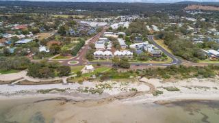 Sea Forever Beach House - 5