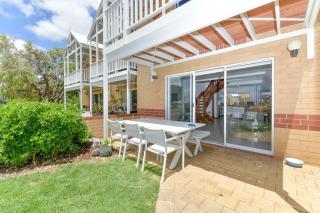 Sea Forever Beach House - 4