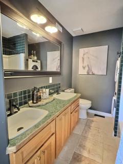 Taurean Vines Guest house - 2