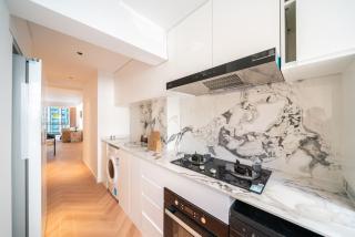 Urban Hub Superior Suite 3 bedrooms near the People's Square include Garden - Shanghai - 1