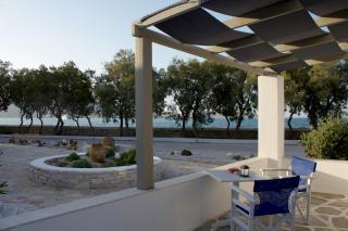 Almira Suites - Seafront - Naousa Paros - 6
