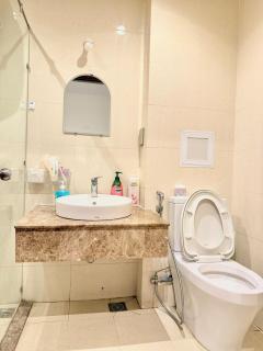 Căn hộ sân bay Sky Center - 1