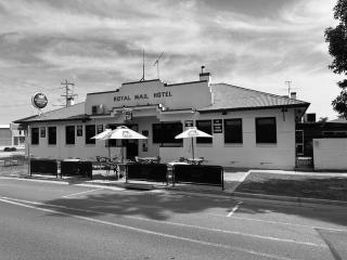 Royal Mail Hotel Mulwala - 9