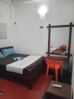 Lilly resort anuradapura - 0