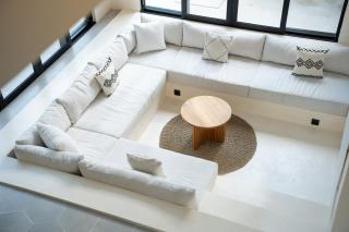 Villa Benjita - Chic Mediterranean Retreat in Pererenan - 4