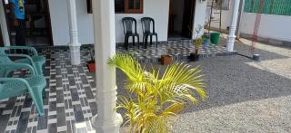 K Seven Guest Inn - Trincomalee - 1