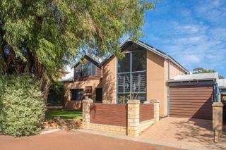 Sea Breeze Villa - 4